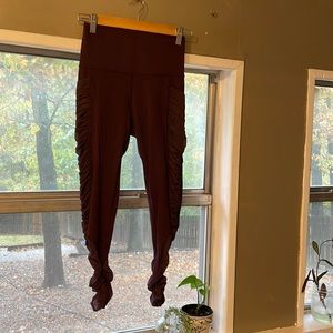 Athleta mesh me up 7/8 tight size xs